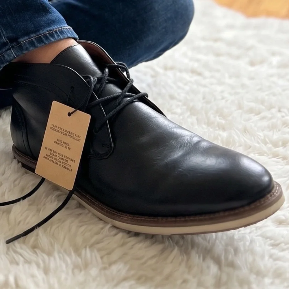 Madden NYC Mens Chukka Boots Black Faux Leather Lace Up MNMN23AM280 Sz 10.5 NEW